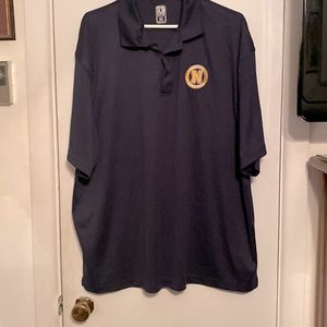 XL champion shirt